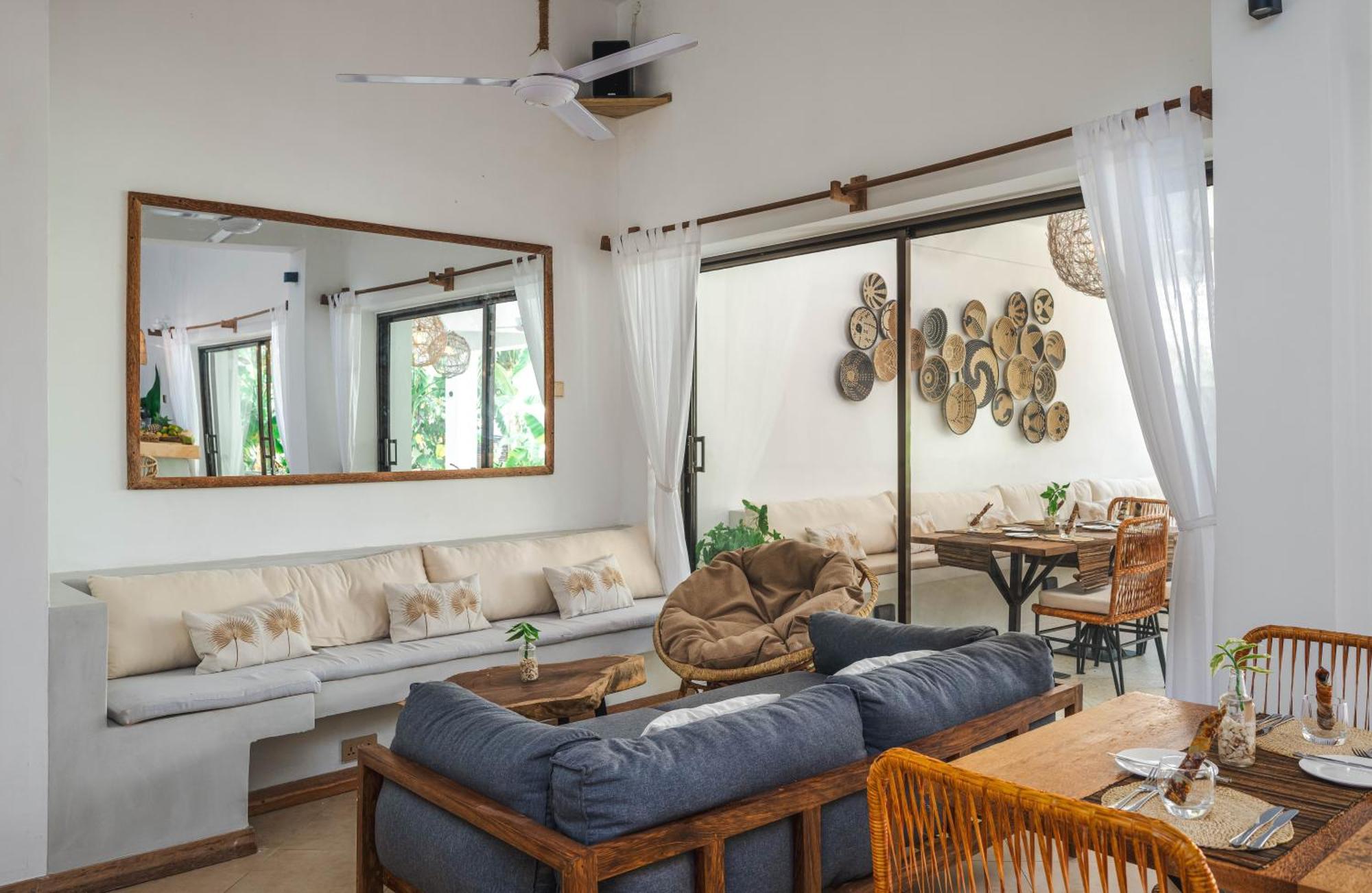 Mala Boutique Hotel Буейю Екстериор снимка