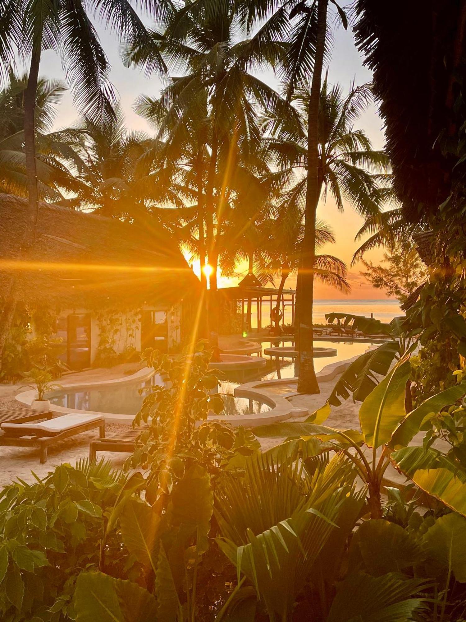 Mala Boutique Hotel Буейю Екстериор снимка