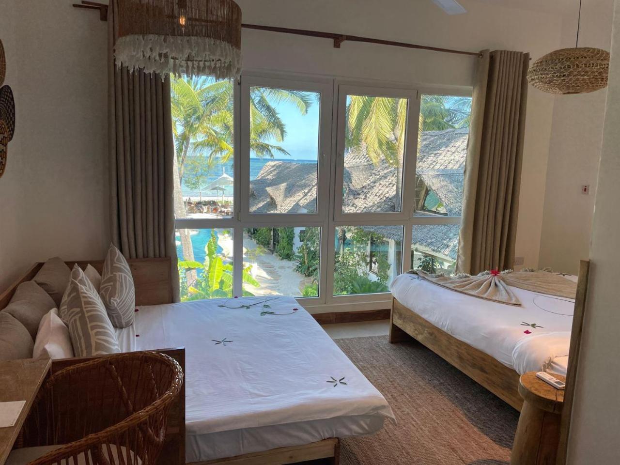 Mala Boutique Hotel Буейю Екстериор снимка